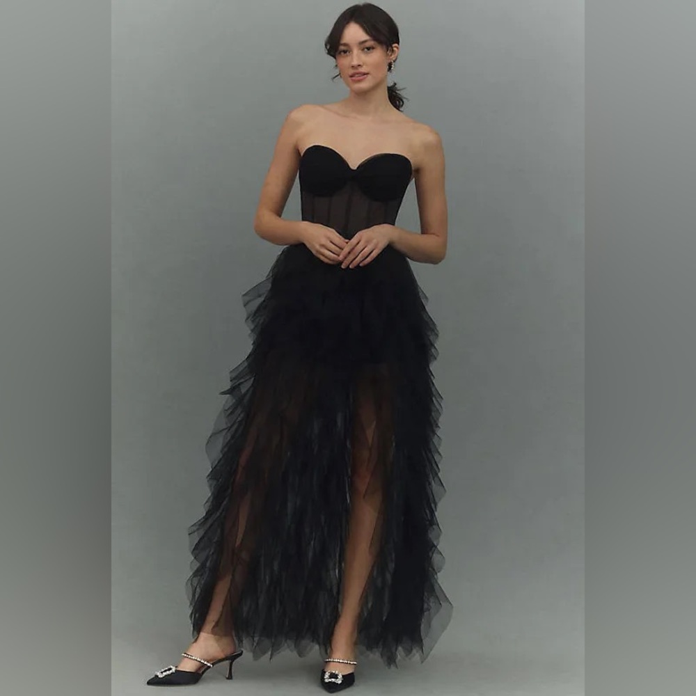 MAC DUGGAL
Strapless Bustier Spiral Ruffle Tulle Side-Slit Maxi Anthropologie